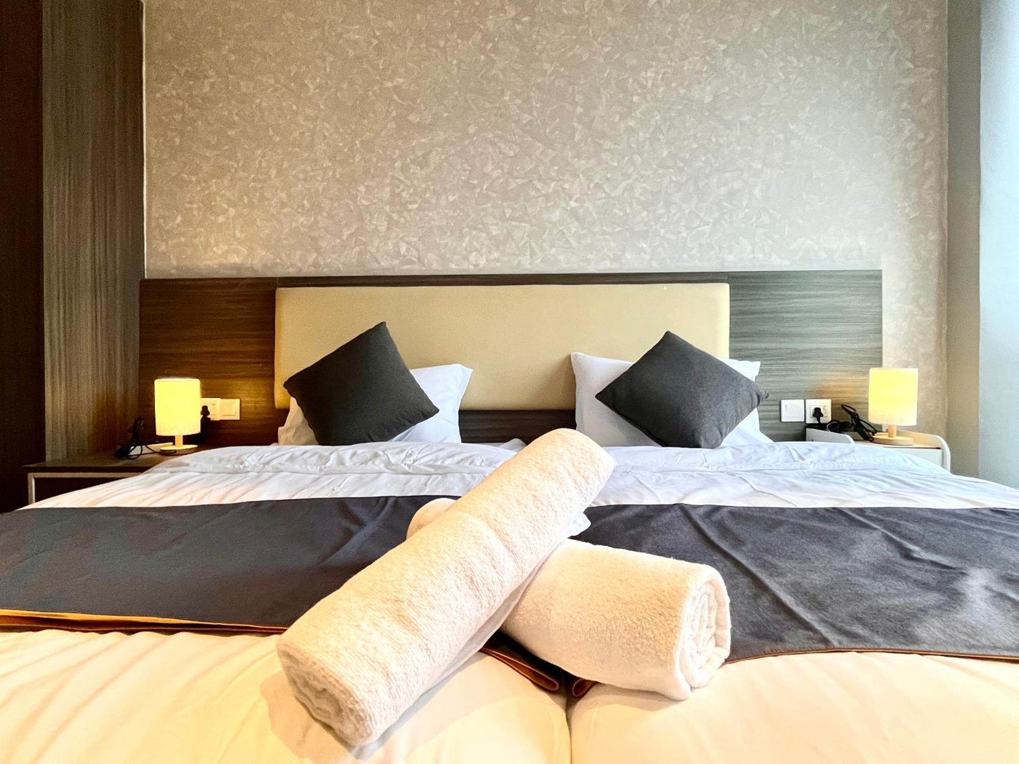 Hillland Apartment Ayer Keroh